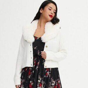 Retro Chic Removeable Faux Fur Trim Cardigan - Torrid
